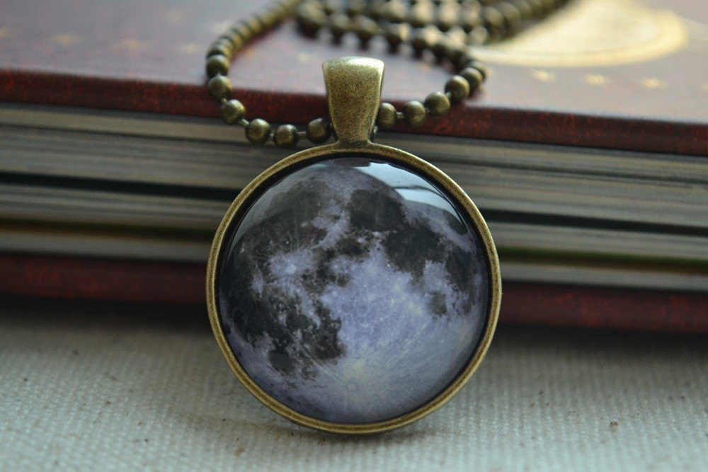Full Moon Necklace, Moon Pendant Necklace,galaxy Nebula Picture Necklace, Vcosmic Universe Jewelry (xl013)